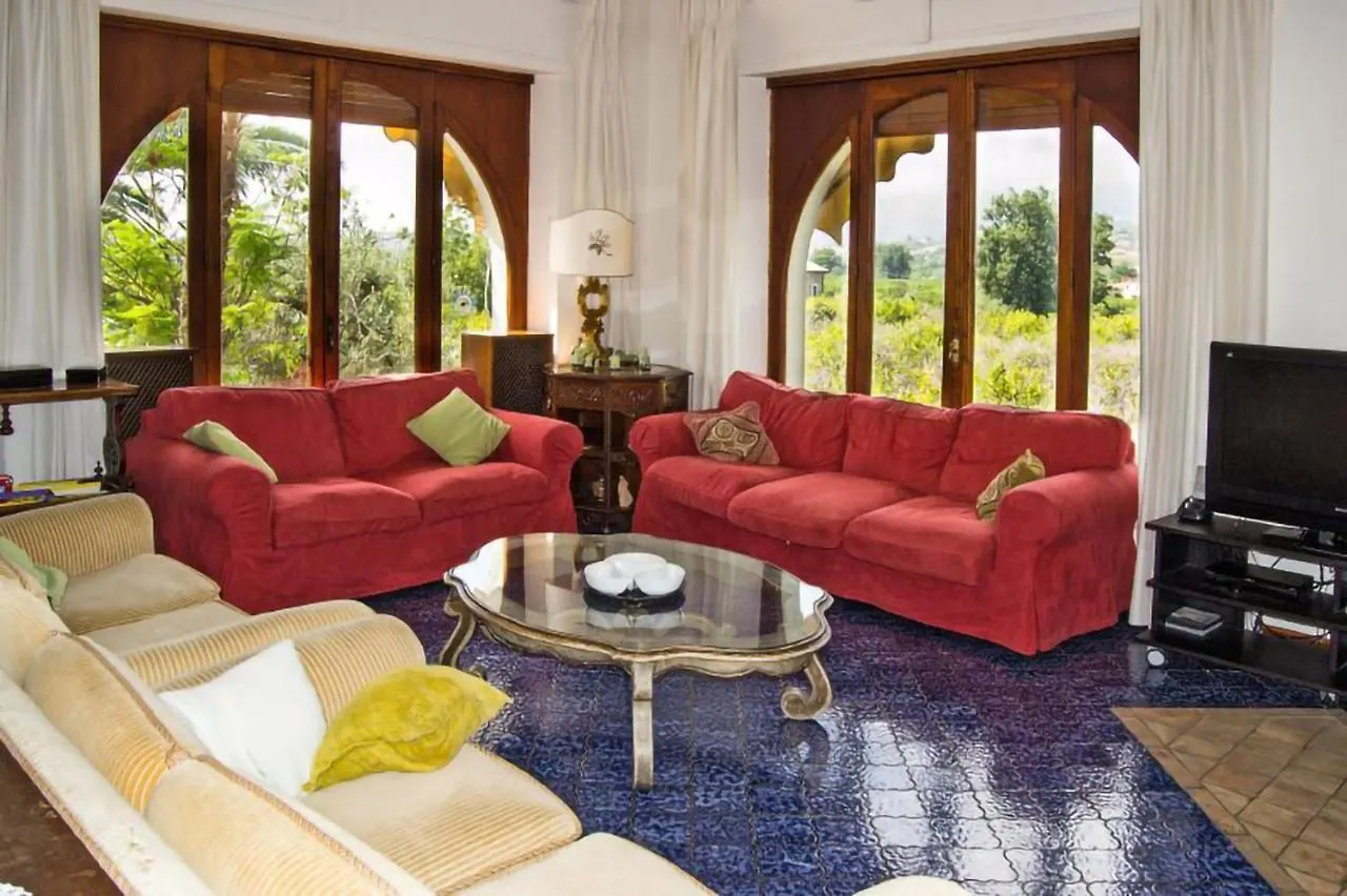 Villa Alkantara Taormina Italy